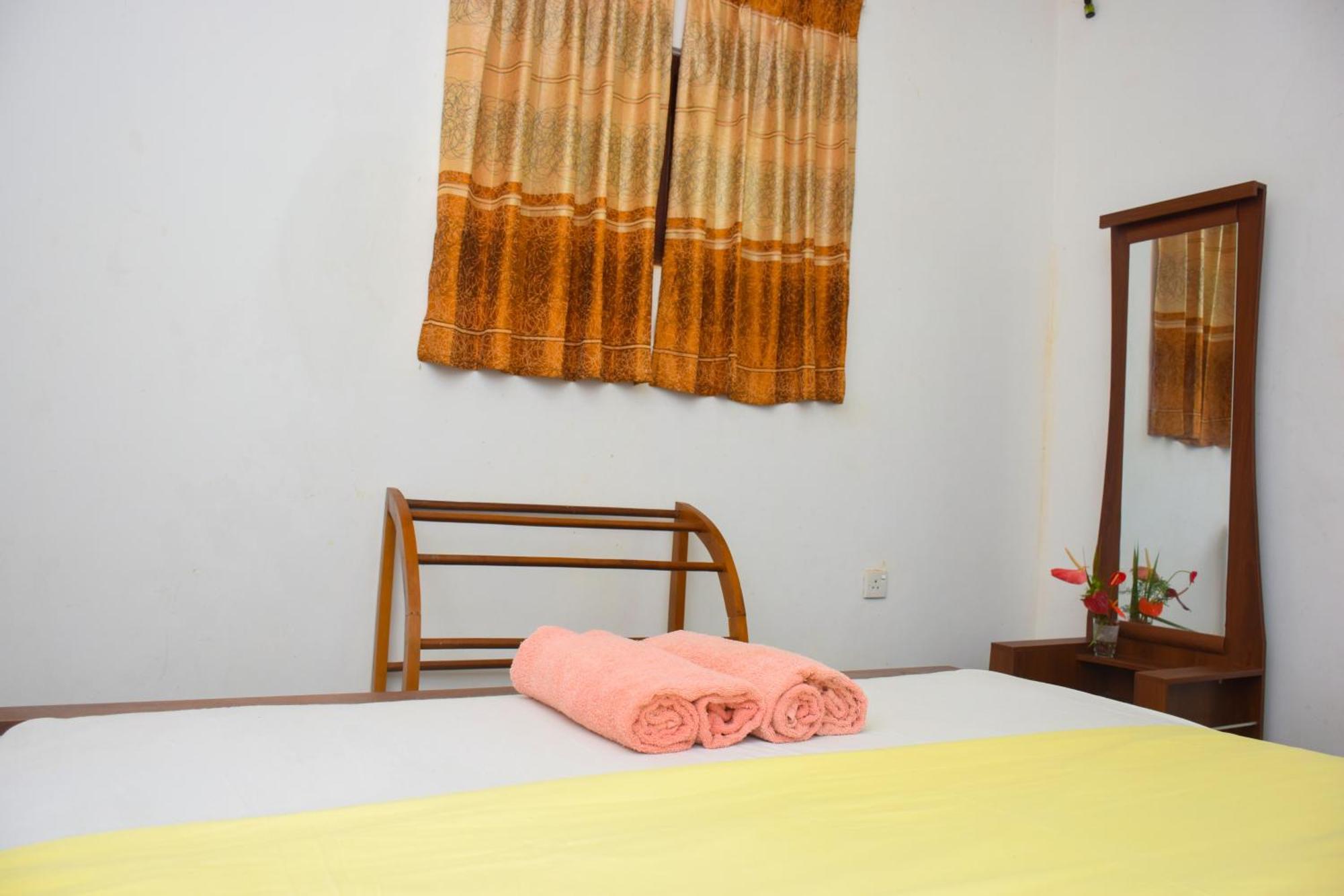 Senu Homestay Sigiriya Esterno foto