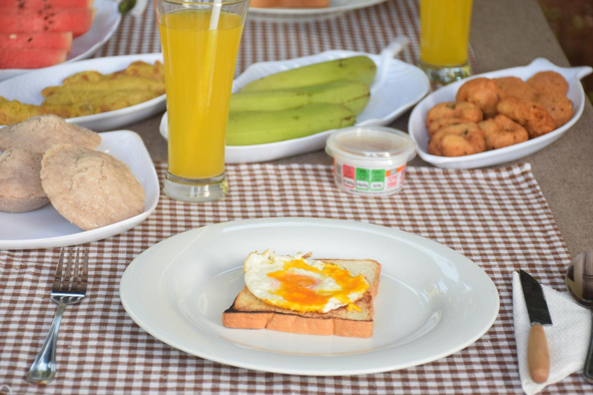Senu Homestay Sigiriya Esterno foto